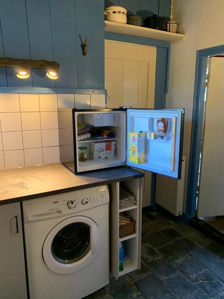 Vakantiehuis In Friesland Voor De Hele Familie Huns Exteriör bild