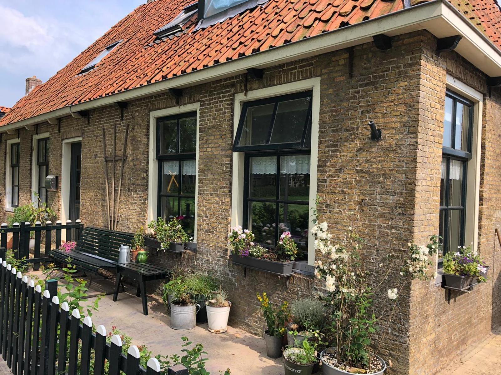 Vakantiehuis In Friesland Voor De Hele Familie Huns Exteriör bild
