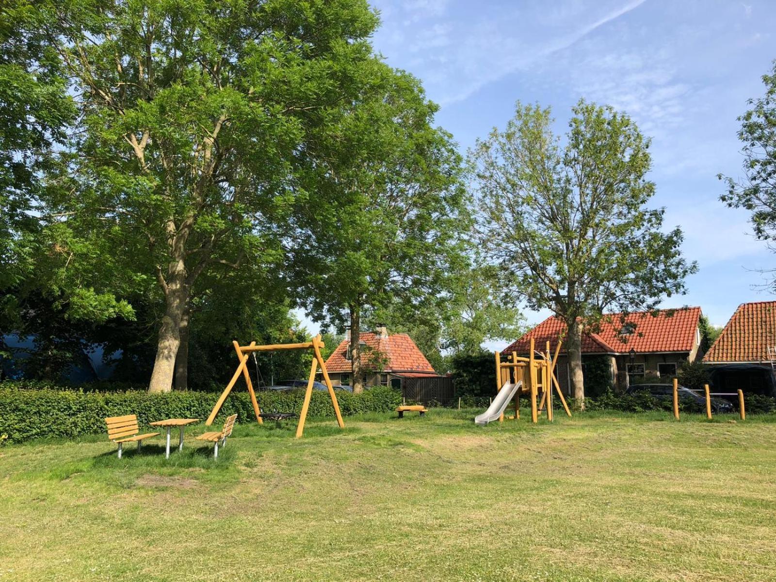 Vakantiehuis In Friesland Voor De Hele Familie Huns Exteriör bild